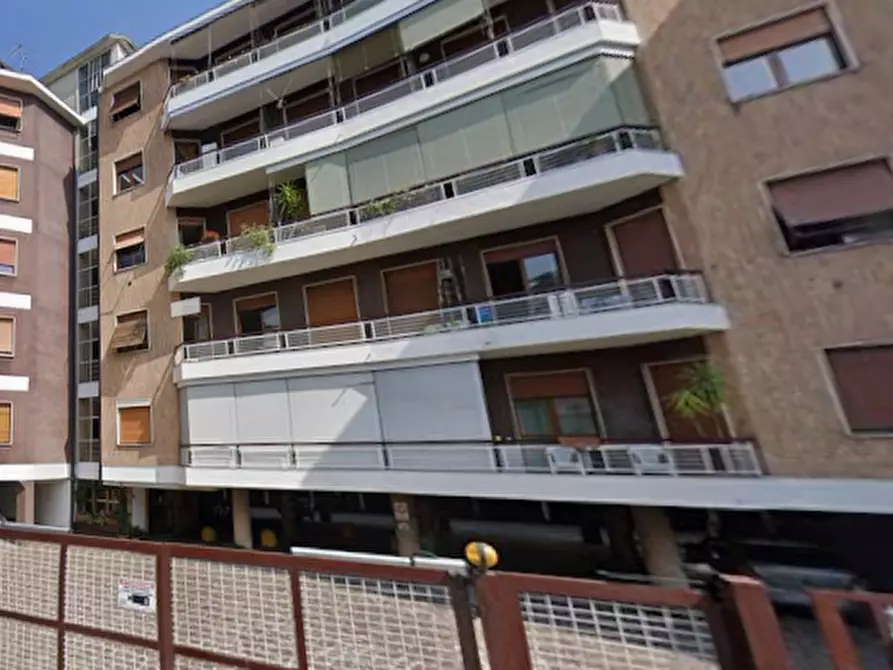 Immagine 6 di Appartamento in vendita  in Via Giovanni Pascoli a Merate