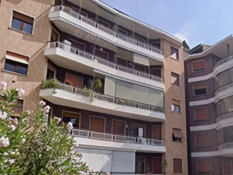 Immagine 9 di Appartamento in vendita  in Via Giovanni Pascoli a Merate