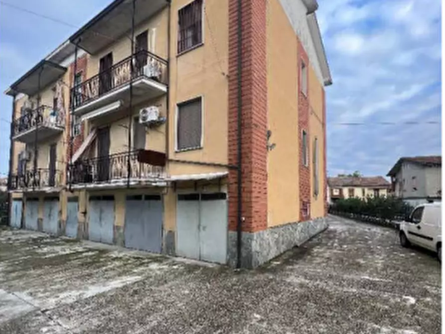 Immagine 3 di Garage in vendita  in Via Bologna a Pontenure