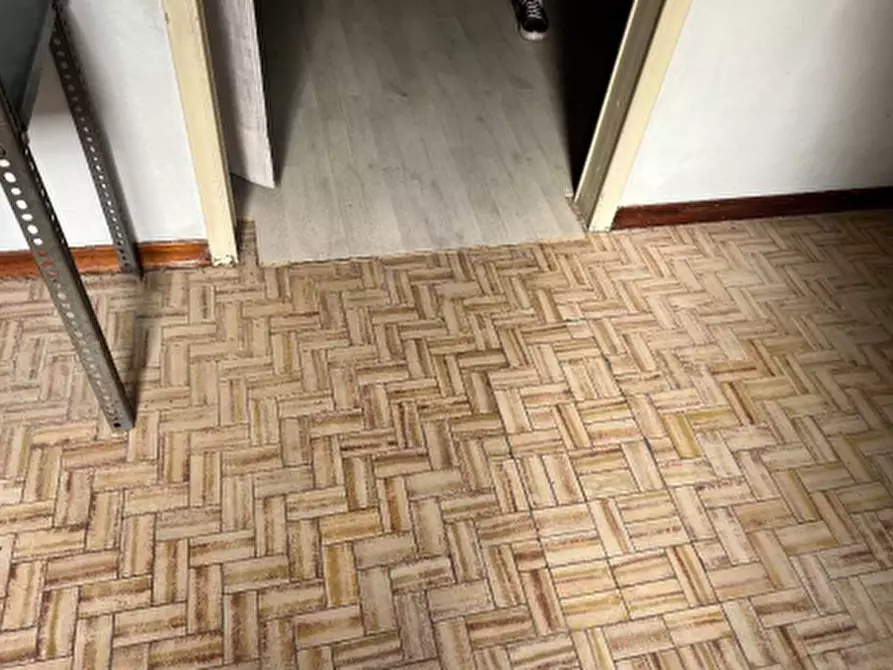 Immagine 2 di Negozio in vendita  in Via Guglielmo Marconi  a Pontenure