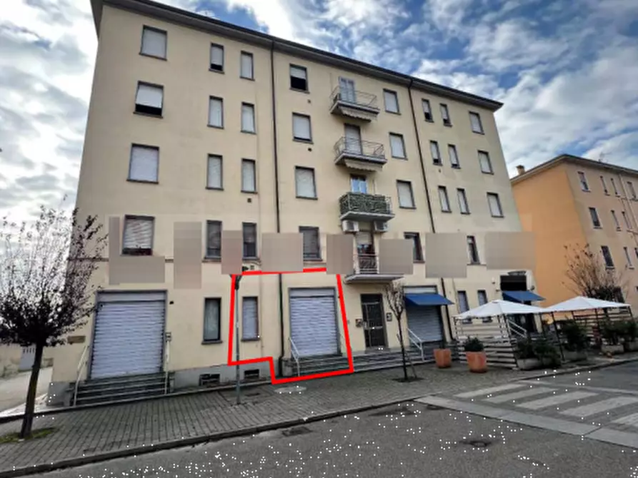 Immagine 1 di Negozio in vendita  in Via Guglielmo Marconi  a Pontenure