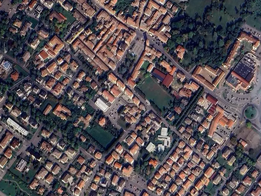 Immagine 13 di Negozio in vendita  in Via Guglielmo Marconi  a Pontenure