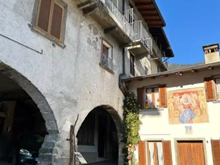 Immagine 3 di Appartamento in vendita  in Via Bereri a Mezzoldo