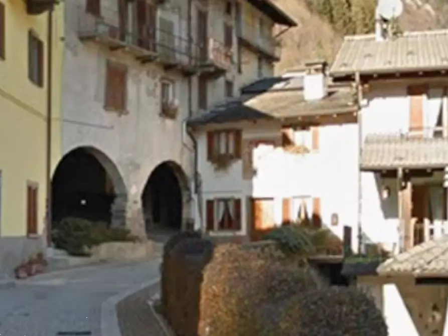 Immagine 5 di Appartamento in vendita  in Via Bereri a Mezzoldo