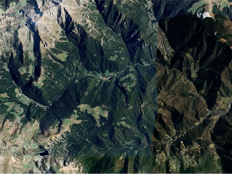 Immagine 14 di Appartamento in vendita  in Via Bereri a Mezzoldo