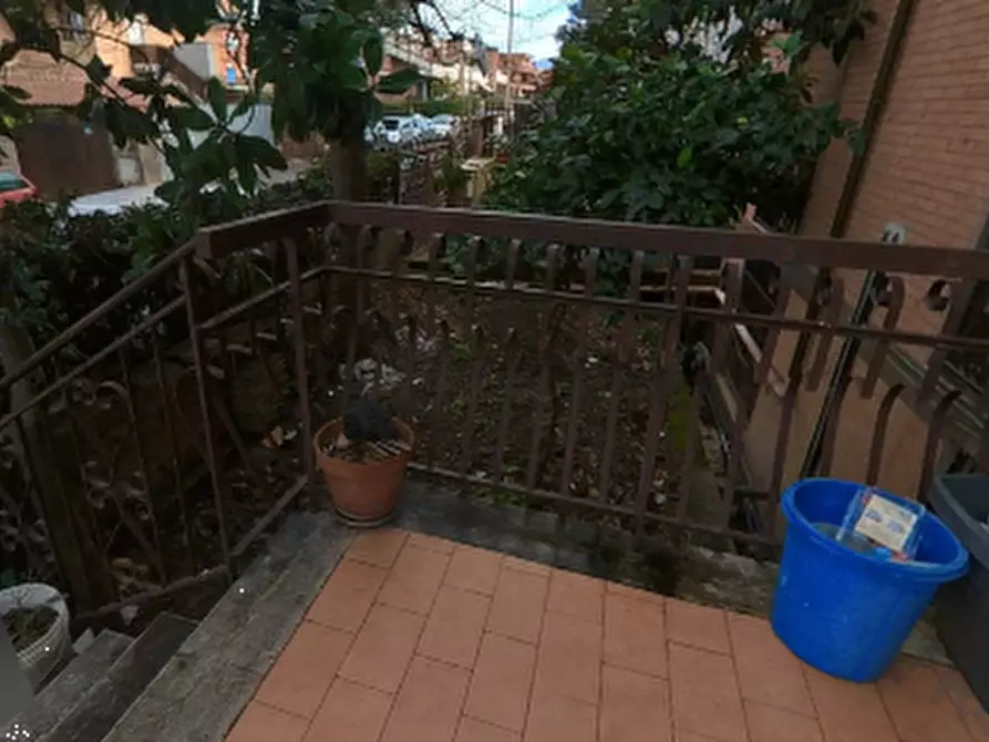 Immagine 5 di Ufficio in vendita  in Via Santa Cristina Gela a Roma