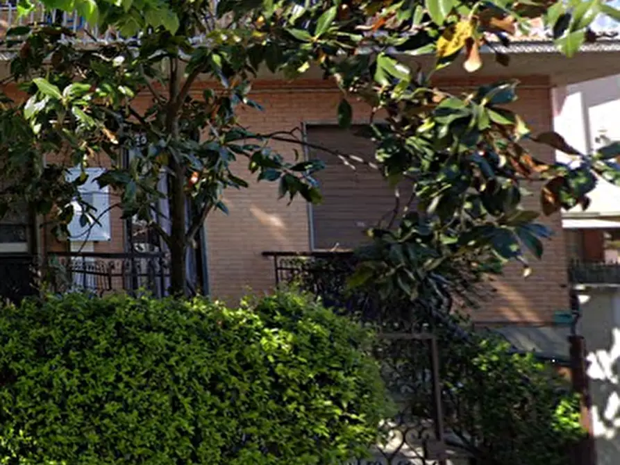 Immagine 15 di Ufficio in vendita  in Via Santa Cristina Gela a Roma