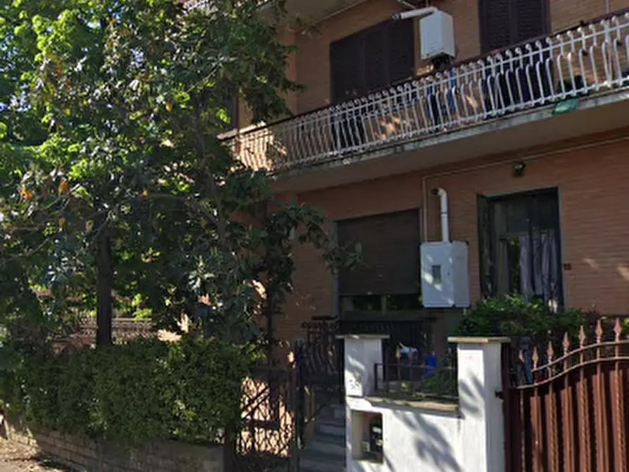 Immagine 17 di Ufficio in vendita  in Via Santa Cristina Gela a Roma