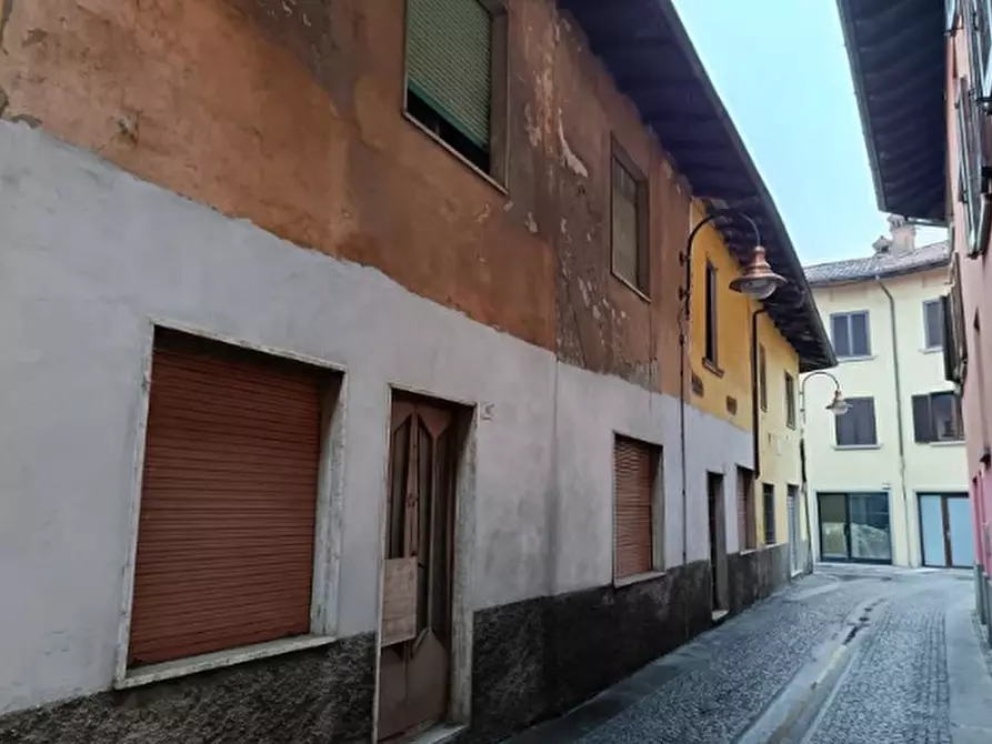 Immagine 3 di Appartamento in vendita  in Via Dante Alighieri a Cologno Al Serio