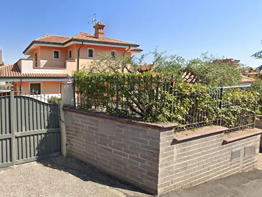 Immagine 19 di Appartamento in vendita  in Via Santa Cristina Gela a Roma