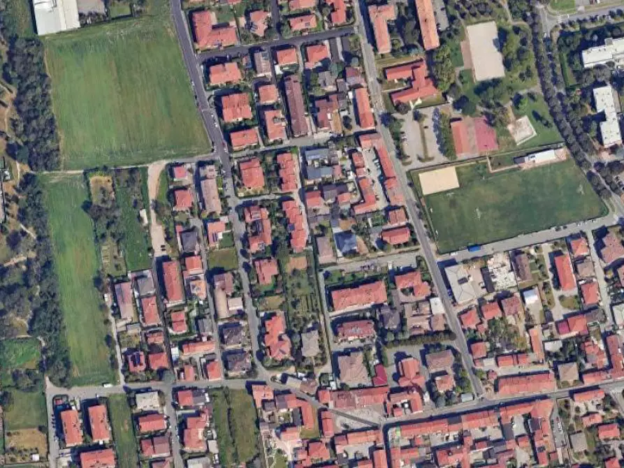 Immagine 1 di Garage in vendita  in Via Pirandello a Seregno