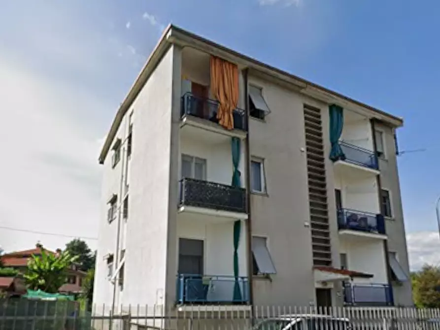 Immagine 1 di Appartamento in vendita  in Via Battisti a Costa Masnaga