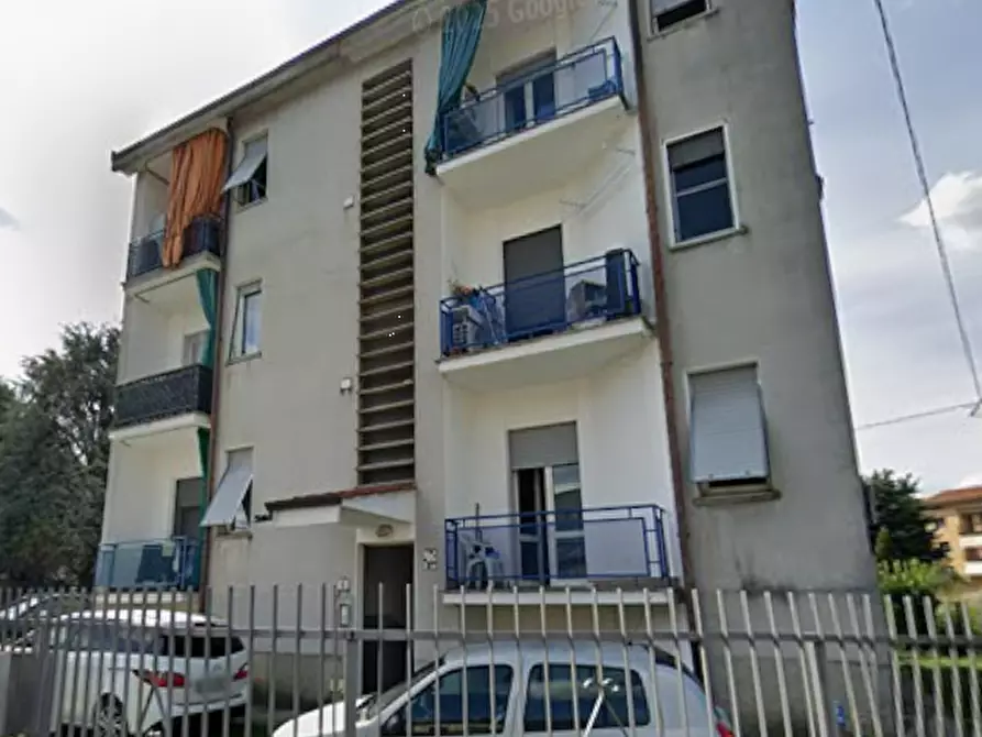 Immagine 11 di Appartamento in vendita  in Via Battisti a Costa Masnaga