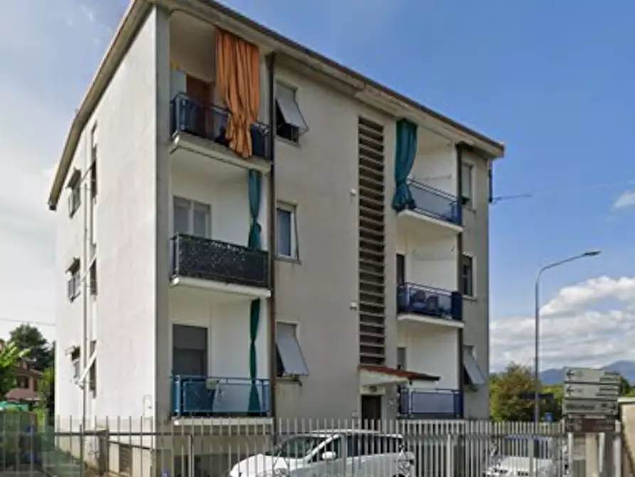 Immagine 16 di Appartamento in vendita  in Via Battisti a Costa Masnaga