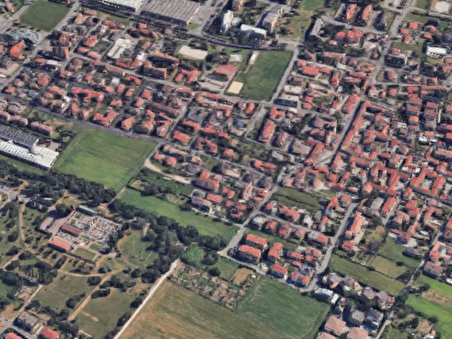 Immagine 11 di Garage in vendita  in Via Pirandello a Seregno