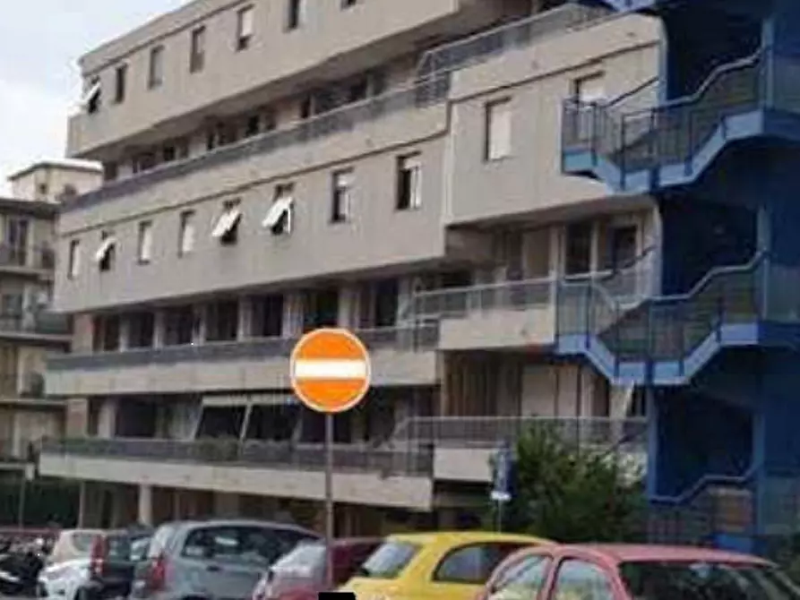 Immagine 1 di Appartamento in vendita  in Via Calatafimi  a Sesto Fiorentino