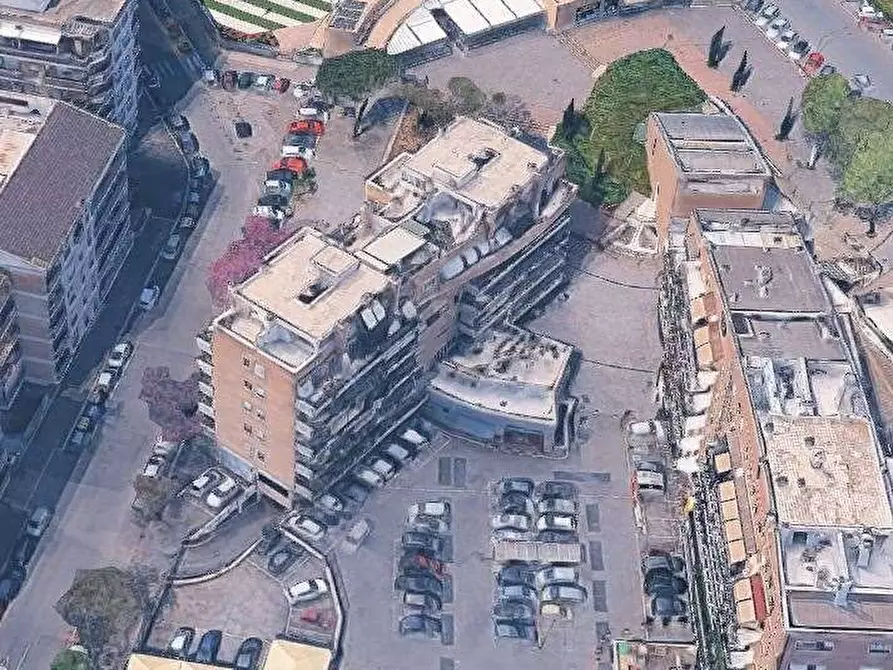 Immagine 12 di Appartamento in vendita  in Via dei Traghetti a Roma