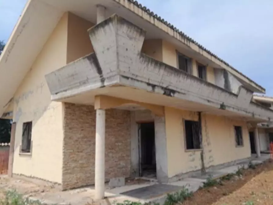 Immagine 1 di Terreno agricolo in vendita  in Via delle Margherite a Pomezia