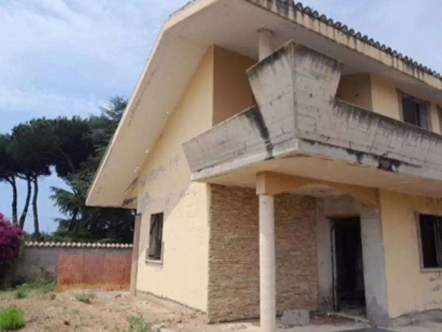 Immagine 2 di Terreno agricolo in vendita  in Via delle Margherite a Pomezia