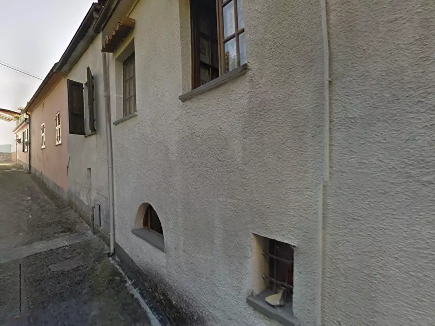 Immagine 5 di Porzione di casa in vendita  in  Via Ceria a Licciana Nardi