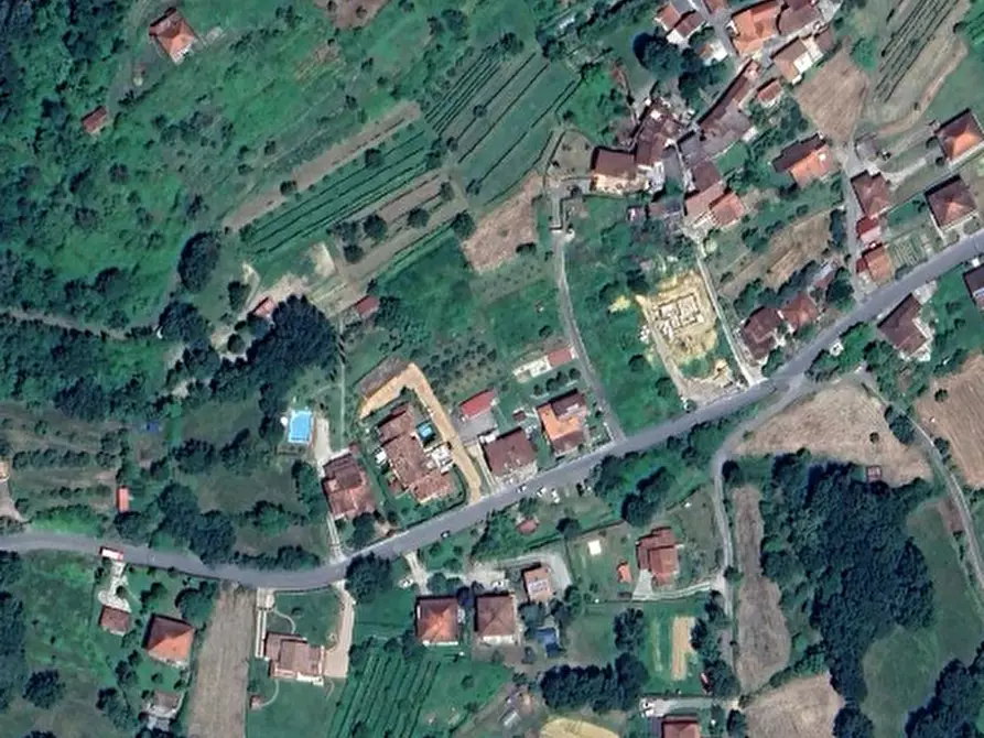 Immagine 23 di Porzione di casa in vendita  in  Via Ceria a Licciana Nardi