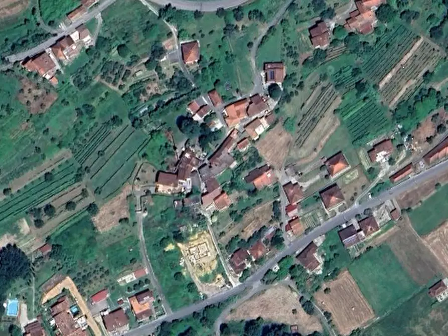 Immagine 25 di Porzione di casa in vendita  in  Via Ceria a Licciana Nardi