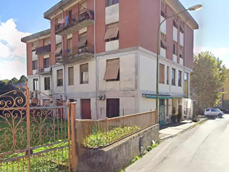 Immagine 15 di Appartamento in vendita  in Via Monsignore Razzoli a Villafranca In Lunigiana