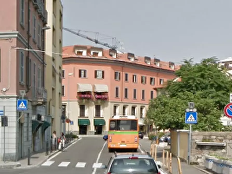 Immagine 7 di Appartamento in vendita  in Via Volturno a Monza