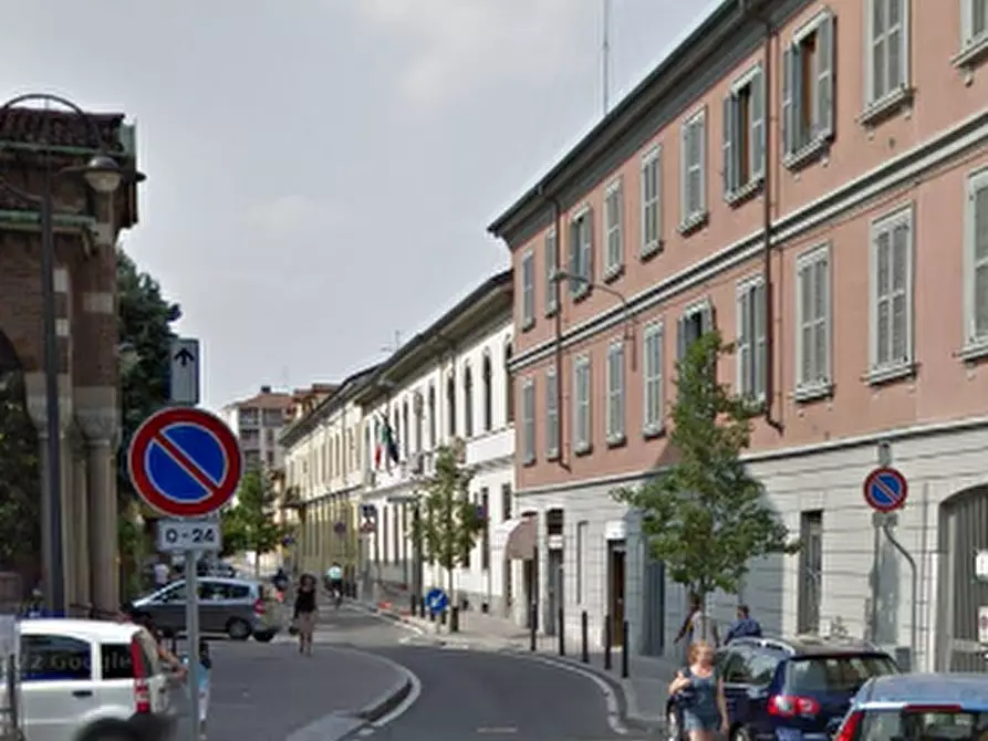 Immagine 8 di Appartamento in vendita  in Via Volturno a Monza