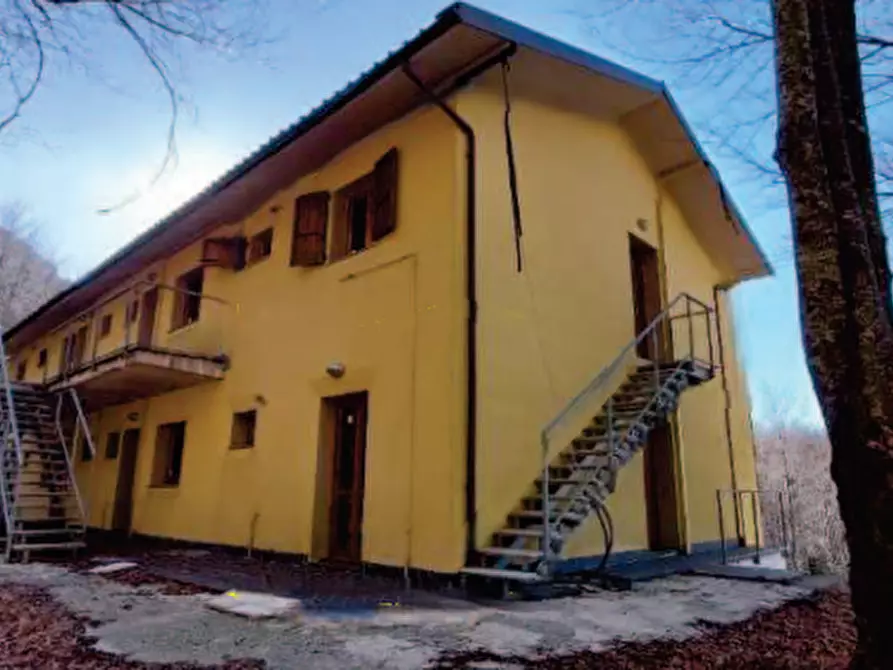 Immagine 12 di Appartamento in vendita  in Località Cerreto a Fivizzano