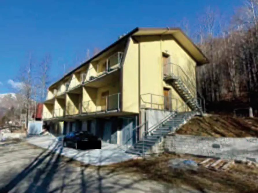 Immagine 14 di Appartamento in vendita  in Località Cerreto a Fivizzano