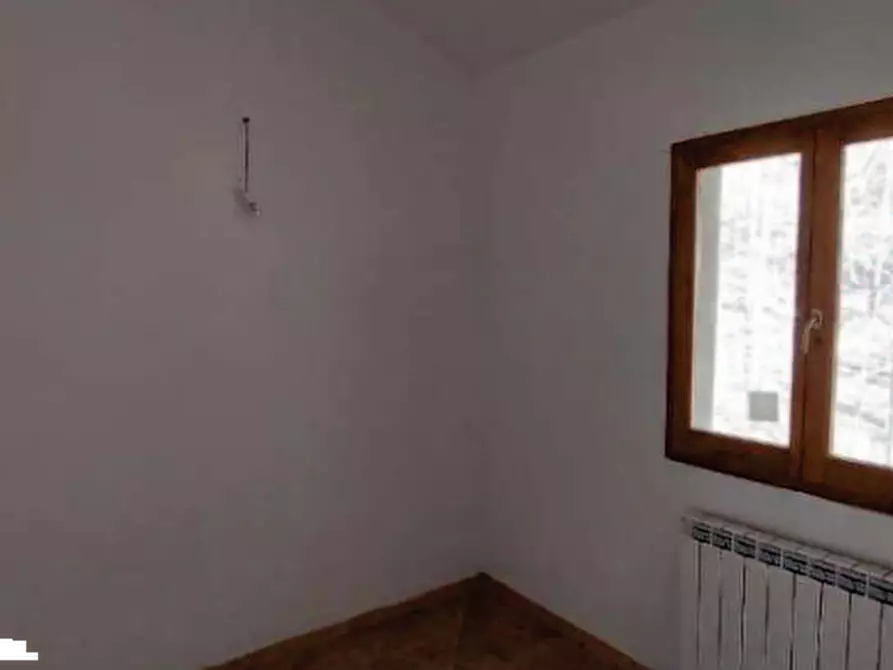 Immagine 32 di Appartamento in vendita  in Località Cerreto a Fivizzano