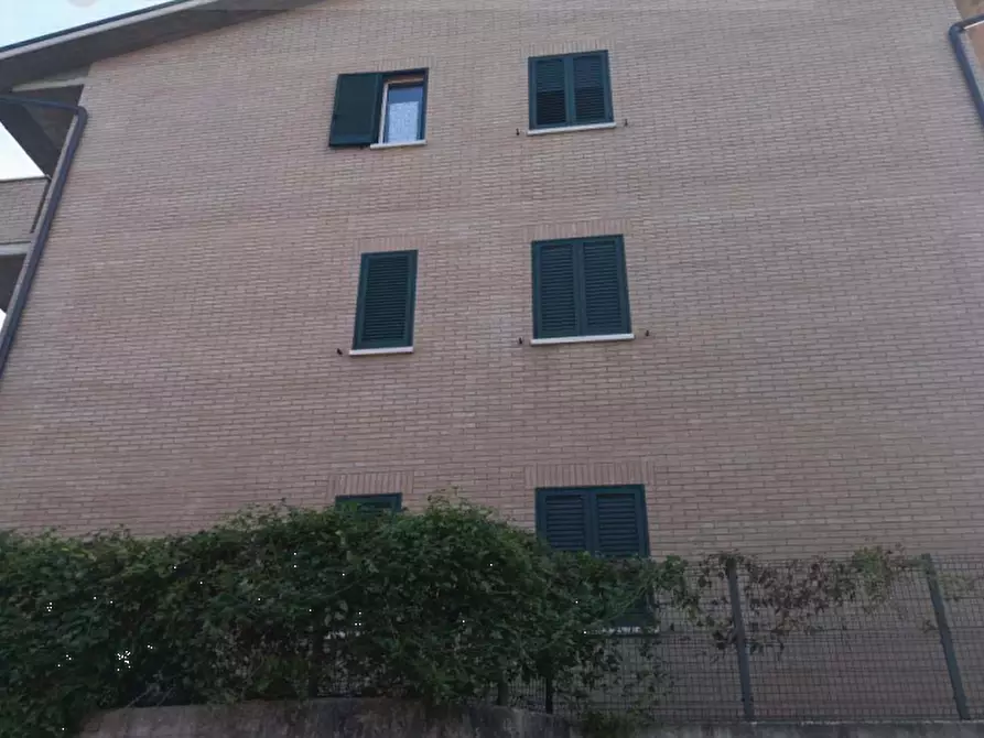 Immagine 2 di Appartamento in vendita  in Via Rossini a Serra Sant'abbondio