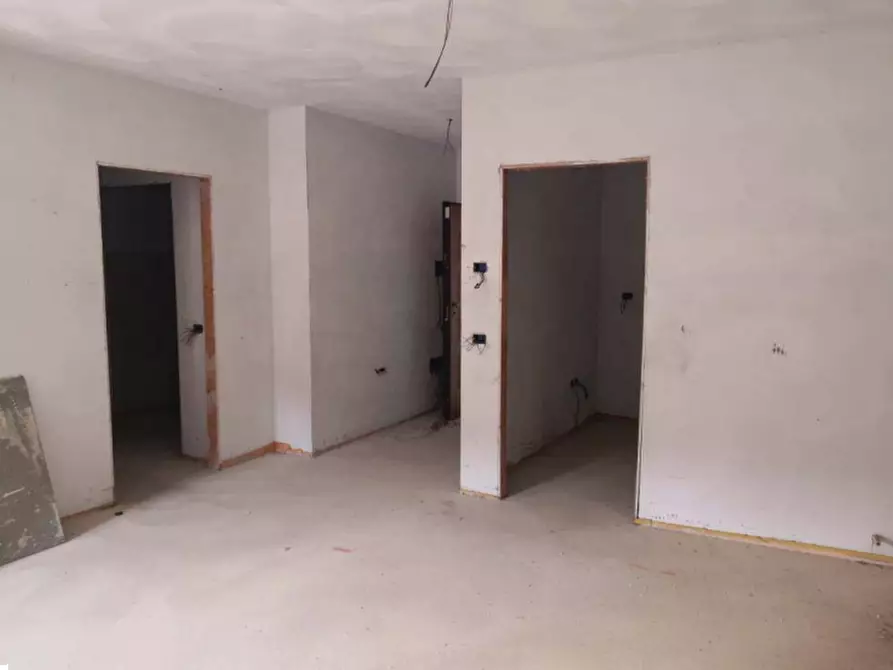 Immagine 12 di Appartamento in vendita  in Via Rossini a Serra Sant'abbondio