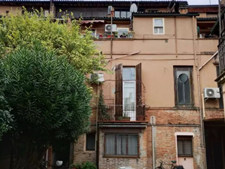 Immagine 3 di Appartamento in vendita  in Via Montebello a Ferrara