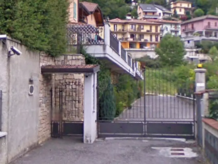 Immagine 10 di Villetta a schiera in vendita  in Via Trento a Lumezzane