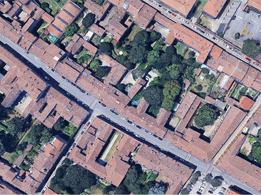 Immagine 12 di Appartamento in vendita  in Via Montebello a Ferrara