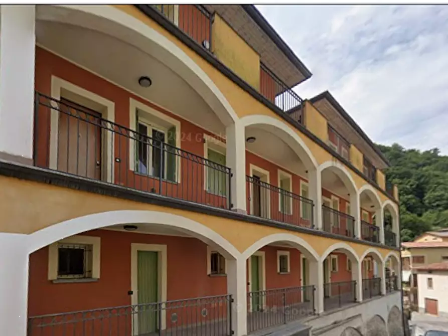 Immagine 2 di Appartamento in vendita  in Via Fratelli Reguitti a Agnosine