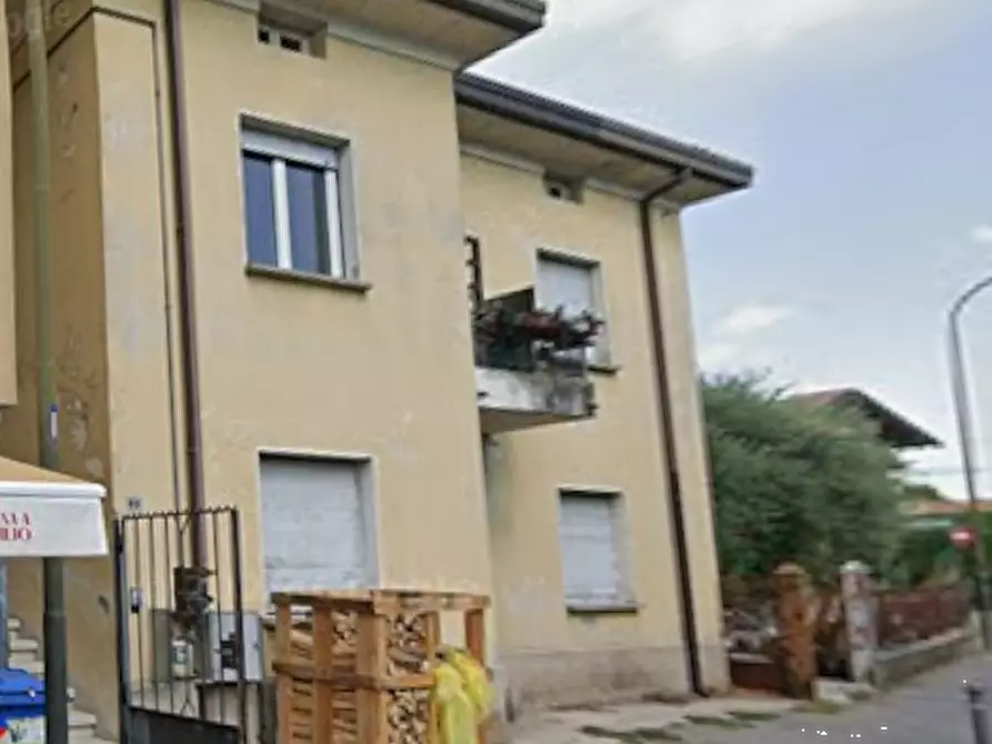 Immagine 2 di Appartamento in vendita  in Via Rambotti a Desenzano Del Garda