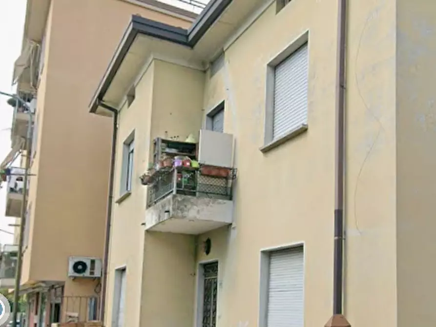 Immagine 3 di Appartamento in vendita  in Via Rambotti a Desenzano Del Garda