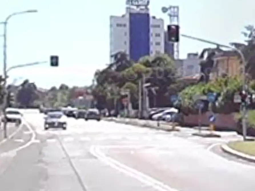 Immagine 10 di Ufficio in vendita  in Via Commercio a Cento