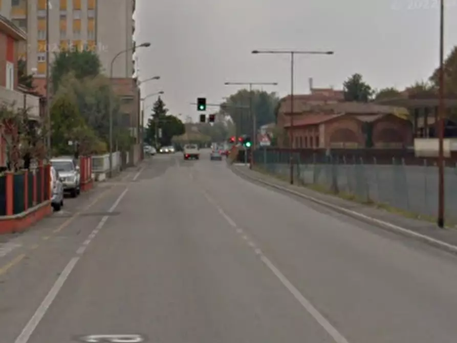 Immagine 11 di Ufficio in vendita  in Via Commercio a Cento