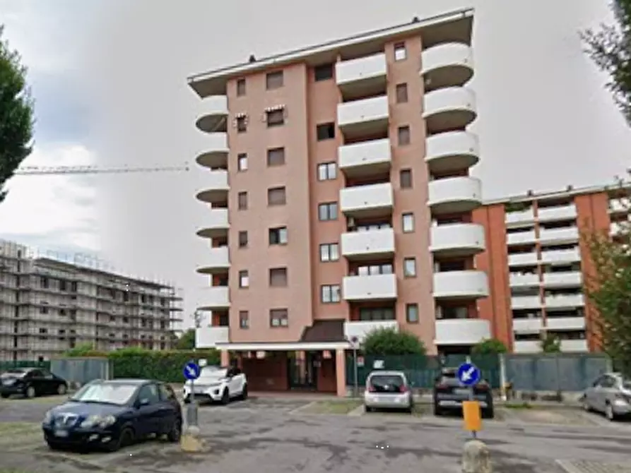 Immagine 2 di Appartamento in vendita  in Via Madre Teresa di Calcutta a Busto Arsizio