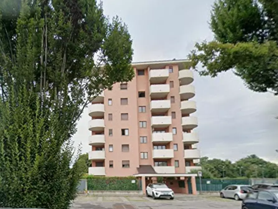 Immagine 4 di Appartamento in vendita  in Via Madre Teresa di Calcutta a Busto Arsizio