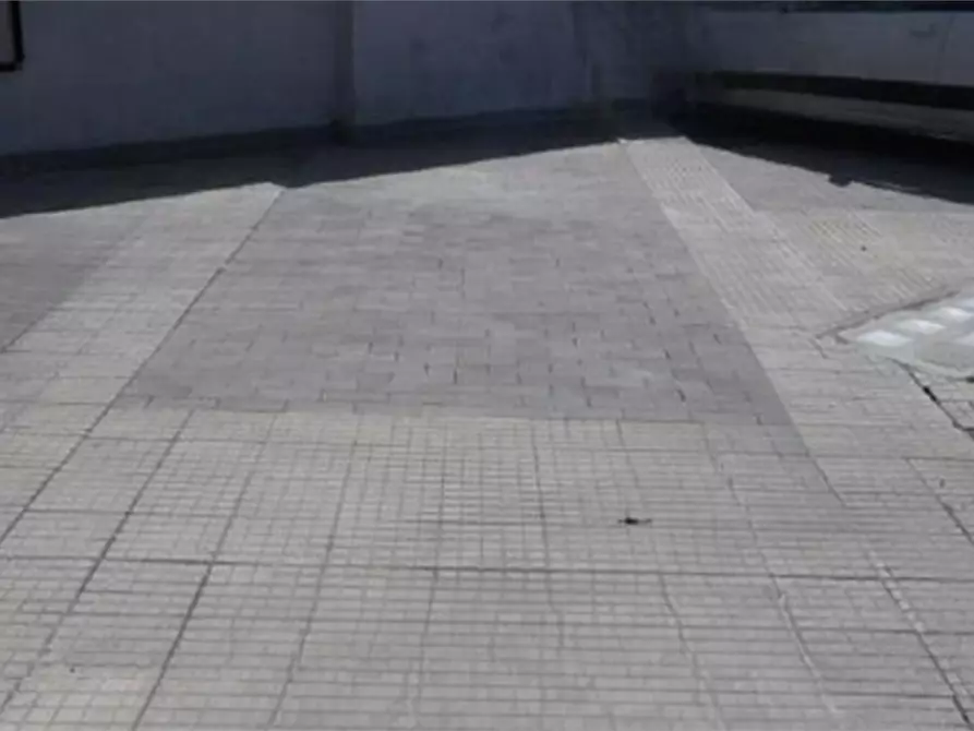 Immagine 1 di Posto auto in vendita  in Via Casilina a Roma