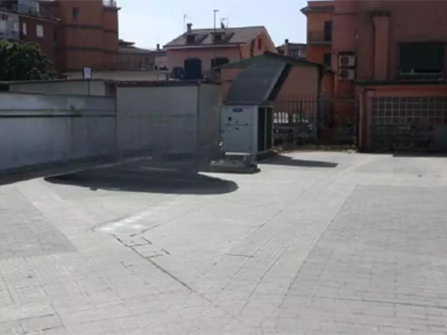 Immagine 5 di Posto auto in vendita  in Via Casilina a Roma