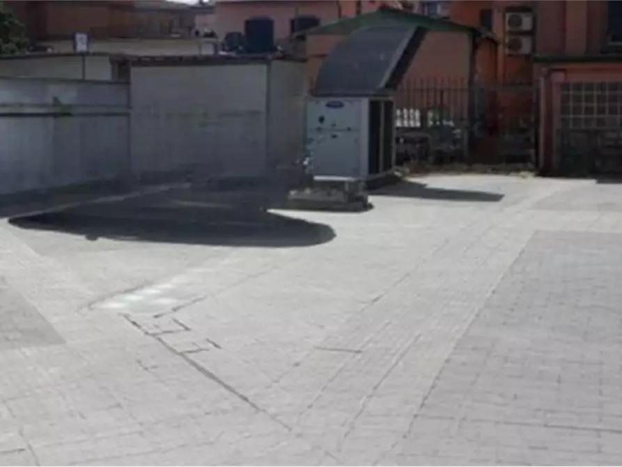 Immagine 1 di Posto auto in vendita  in Via Casilina a Roma