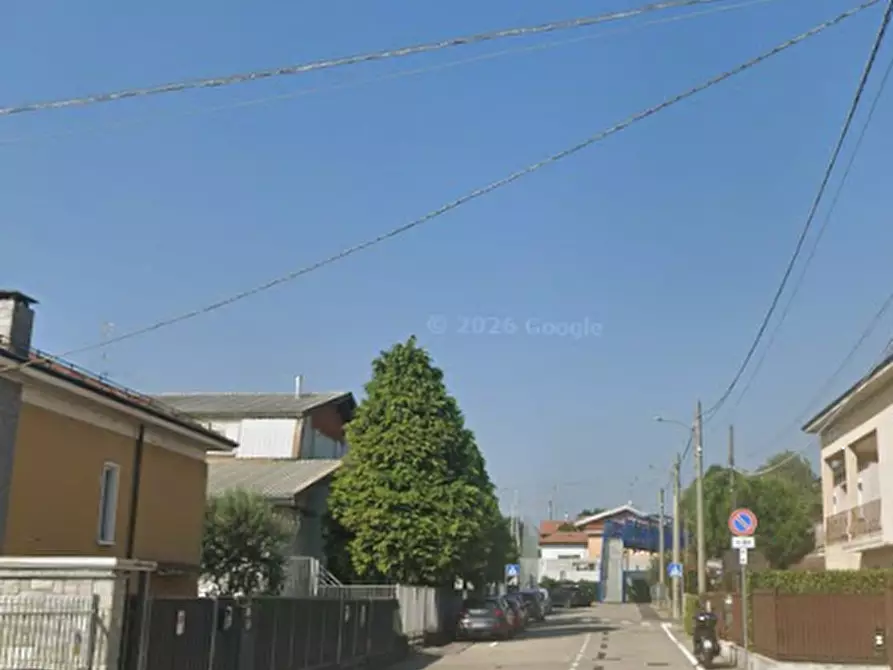 Immagine 9 di Laboratorio in vendita  in Via Montelungo a Cerro Maggiore