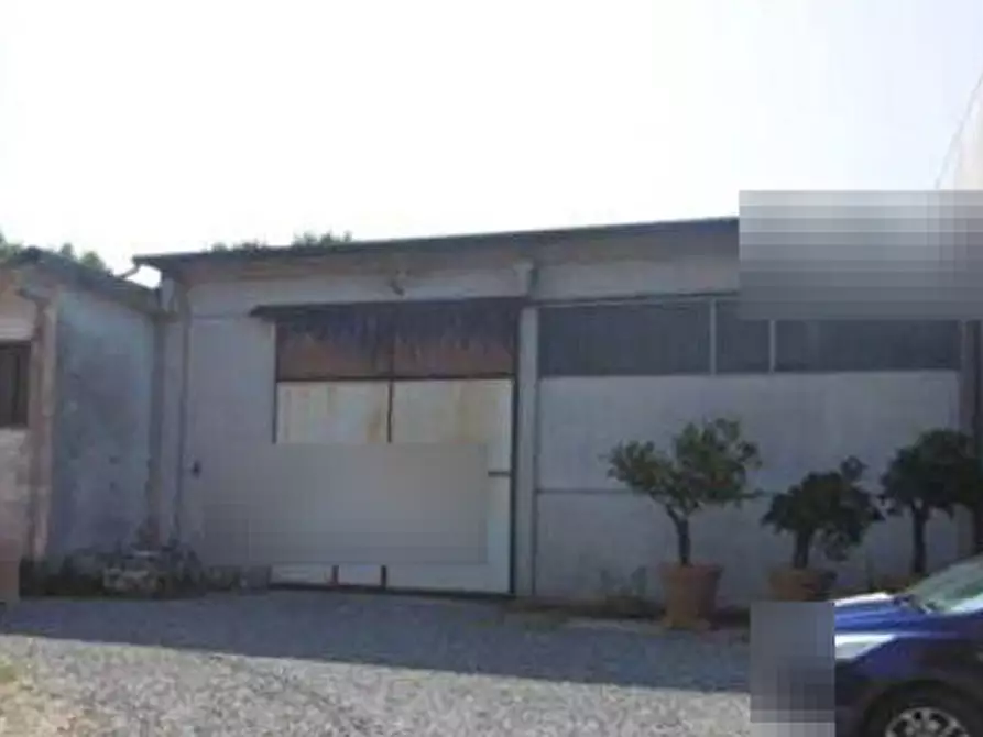 Immagine 1 di Capannone industriale in vendita  in Via Morengo  a Isorella