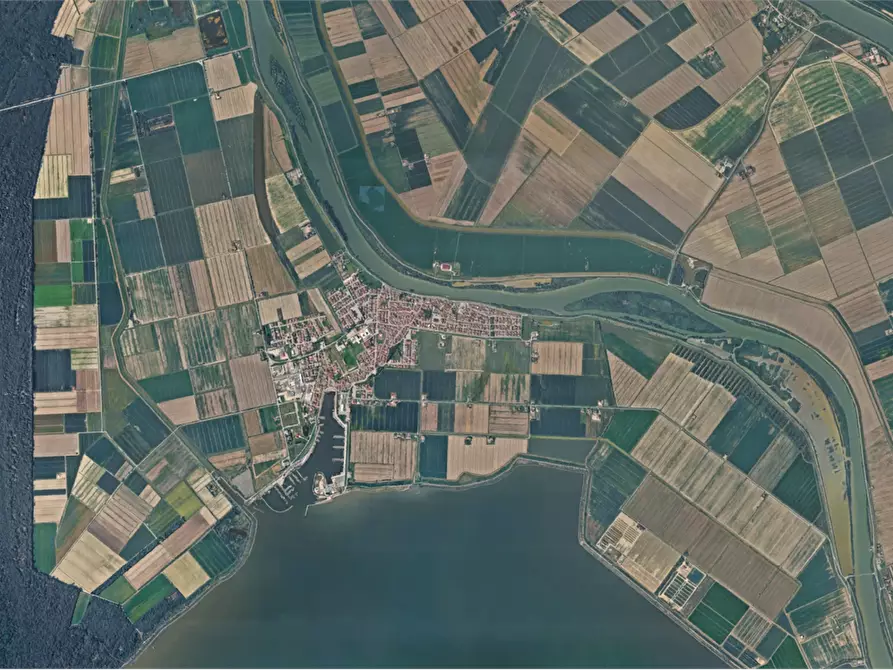 Immagine 8 di Appartamento in vendita  in  Via Ernesto Alberghini  a Goro